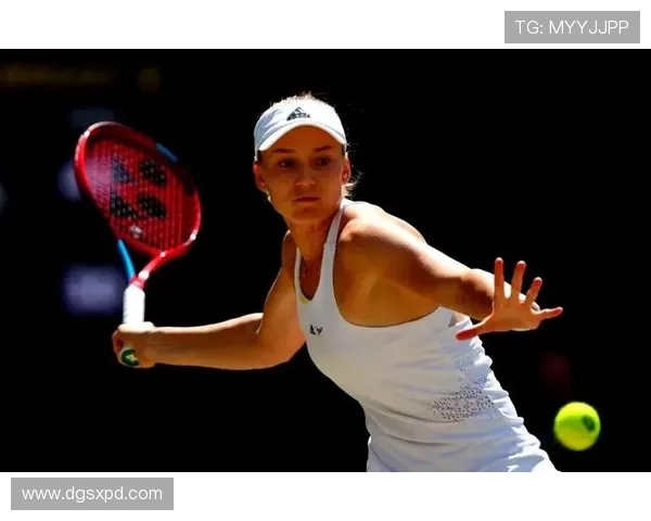 网球大师赛精彩纷呈 赛季冲刺阶段新星崛起老将迎挑战